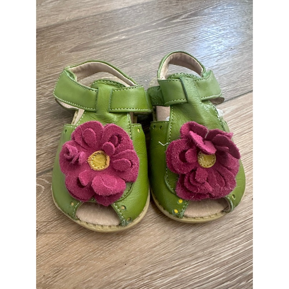 Livie and Luca green petal‎ shoes vintage sz 7